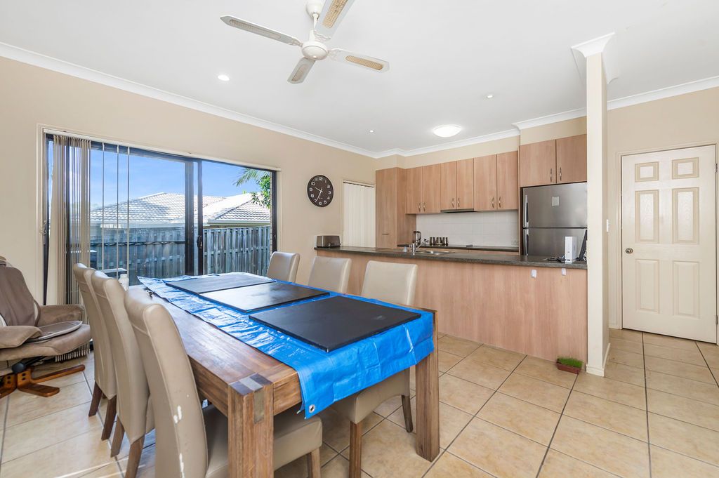 2/15 Stacer Street, Upper Coomera QLD 4209, Image 2