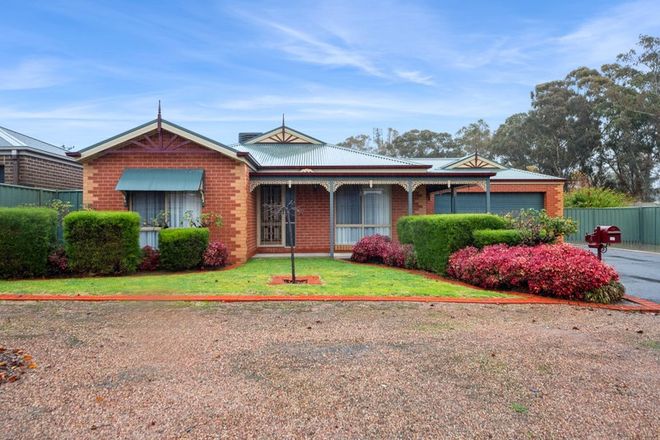 Picture of 4 Jade Court, KANGAROO FLAT VIC 3555