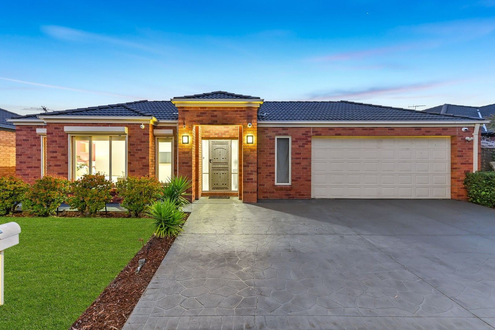 24 Emmaline Crescent, Keysborough VIC 3173, Image 0