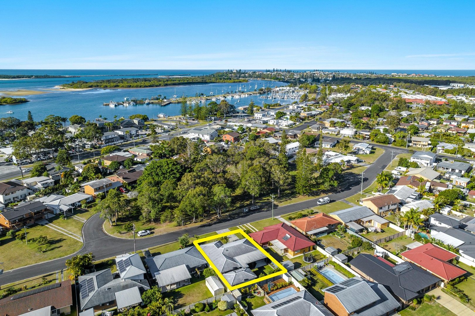 16 Coonawarra Court, Yamba NSW 2464, Image 0