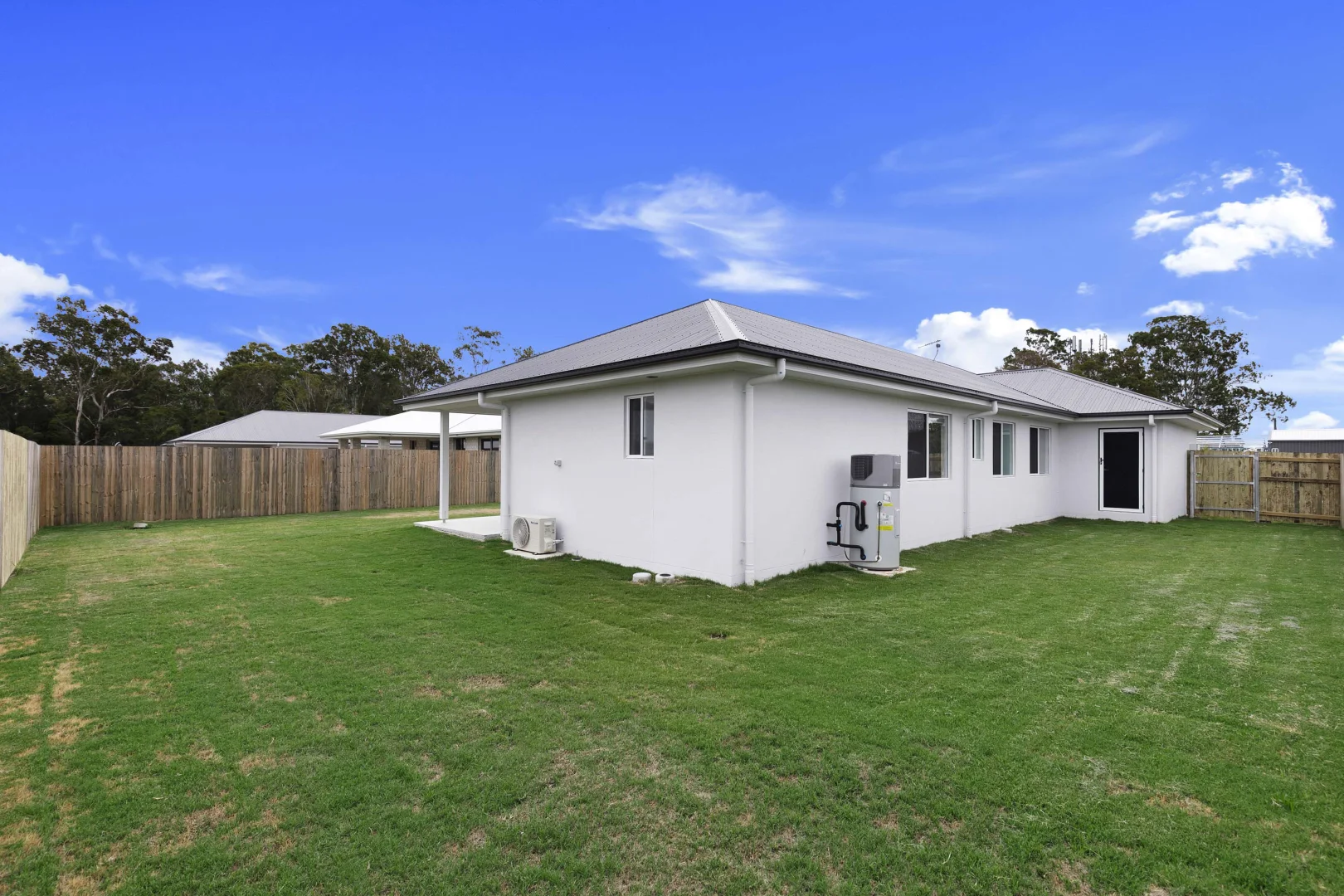 Additional image 14 of 31 Charmed Waters Court, Burrum Heads QLD 4659