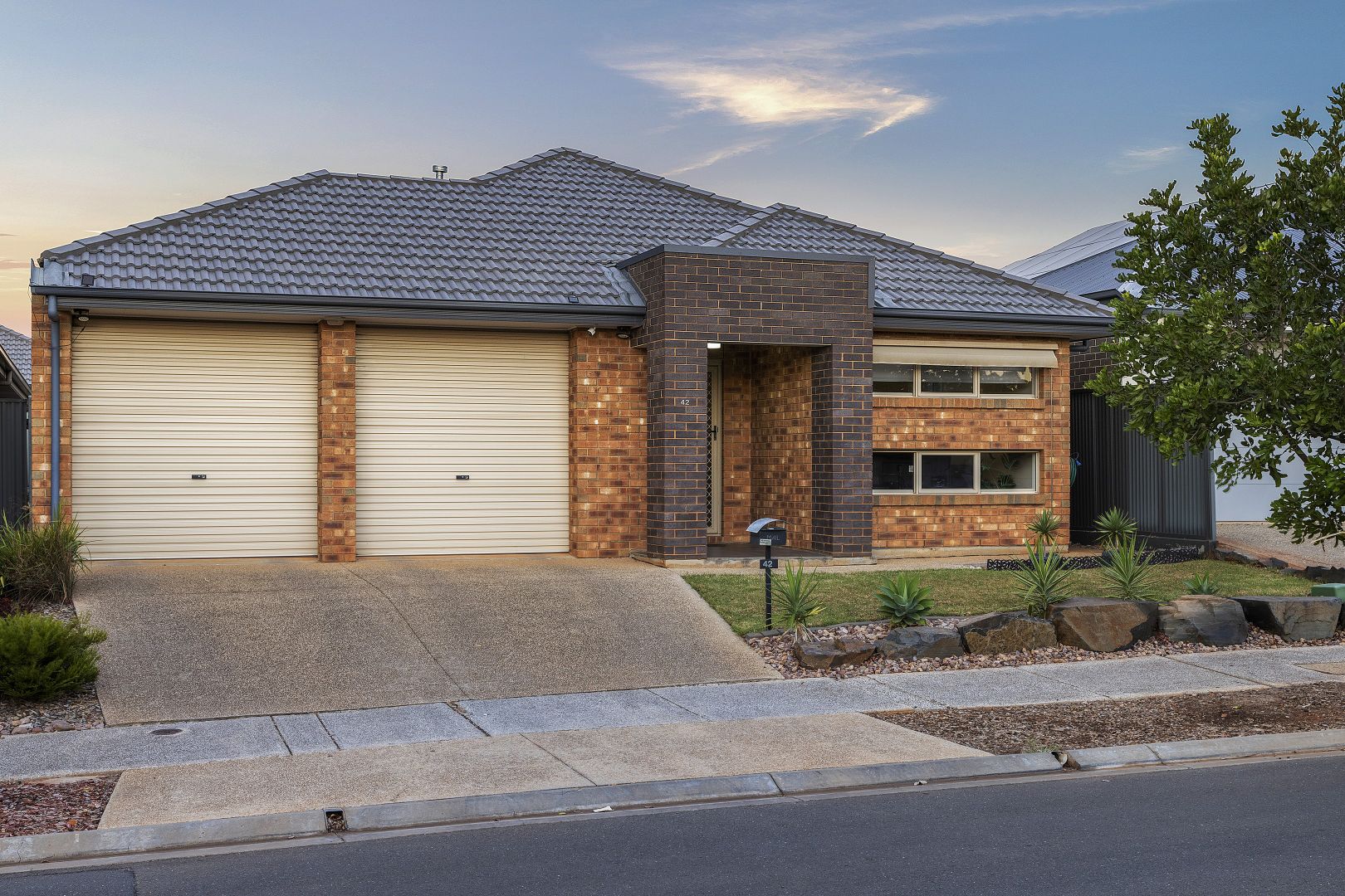 42 Swinden Crescent, Blakeview SA 5114, Image 2