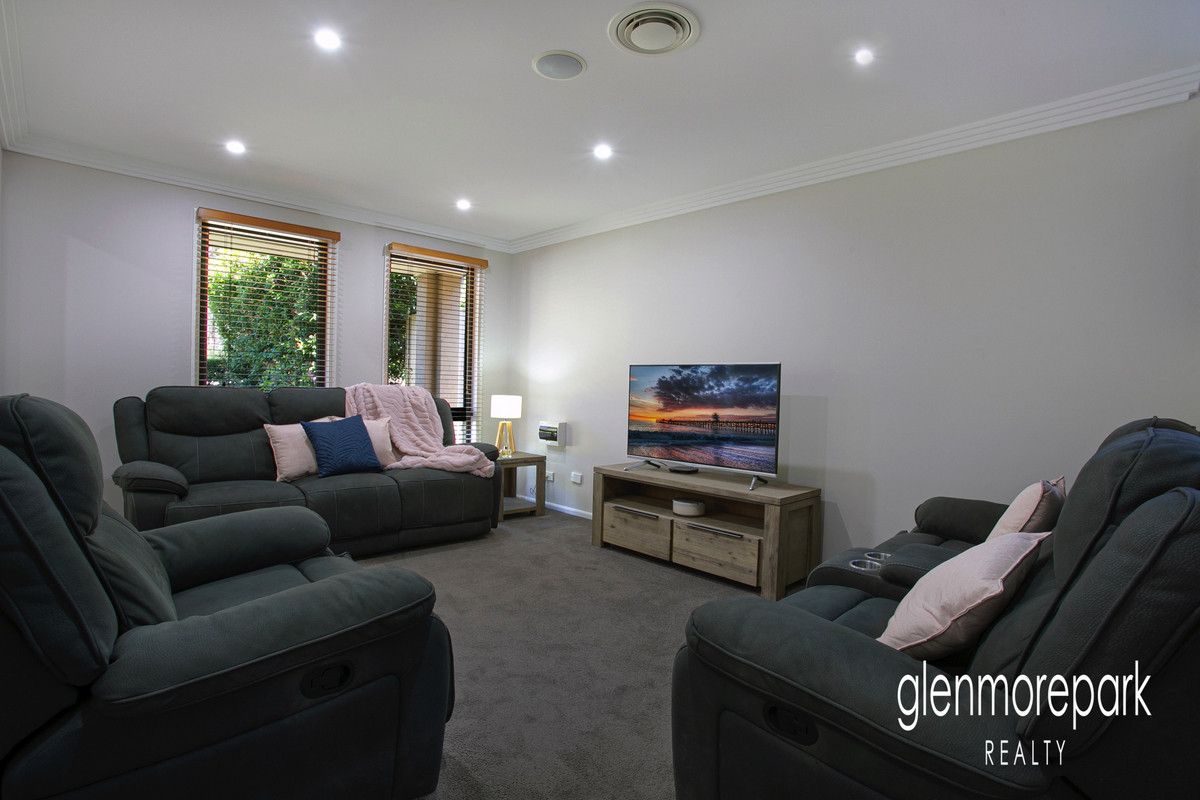 10 Bluestone Drive, Glenmore Park NSW 2745, Image 2