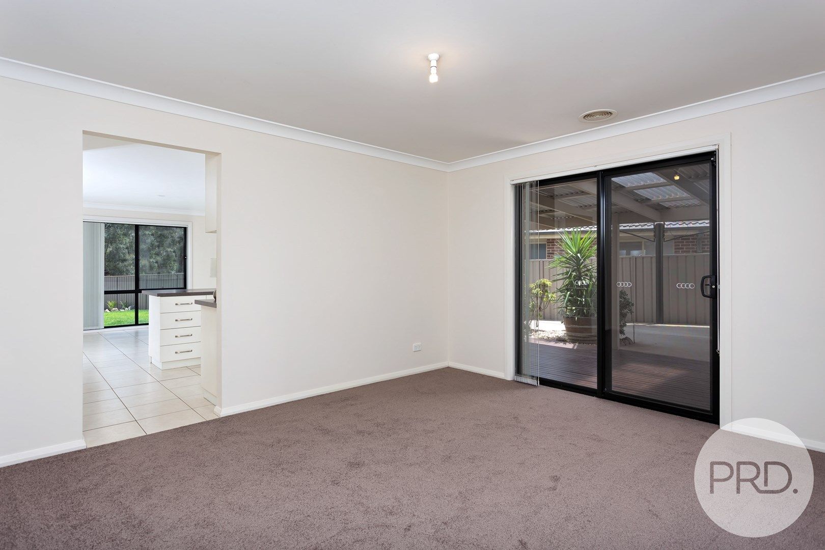 41 Swan Street, Ashmont NSW 2650, Image 2