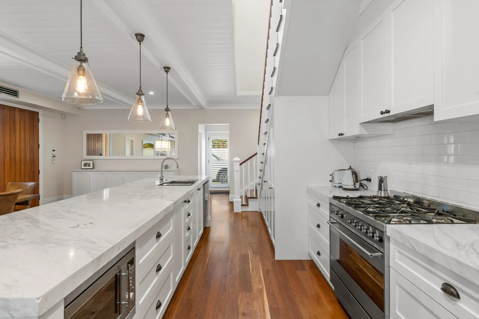 Large Hampton Style Home In a Sought After Location!, Bondi Beach