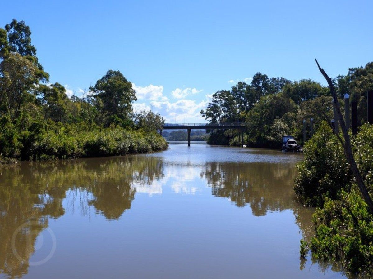 27 Vivian Street, Tennyson QLD 4105, Image 2