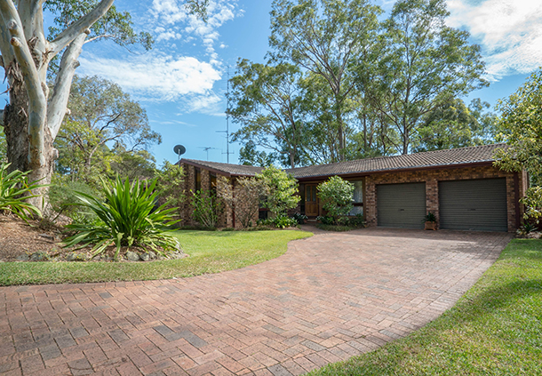 2 Seppelt Close, Eleebana NSW 2282