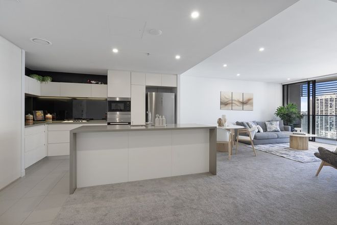 21901/21 Elizabeth Avenue Broadbeach 4218 - Image 3