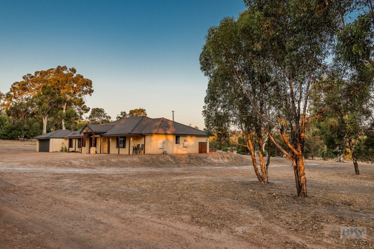 250 Maddern South Road, Chittering WA 6084, Image 2