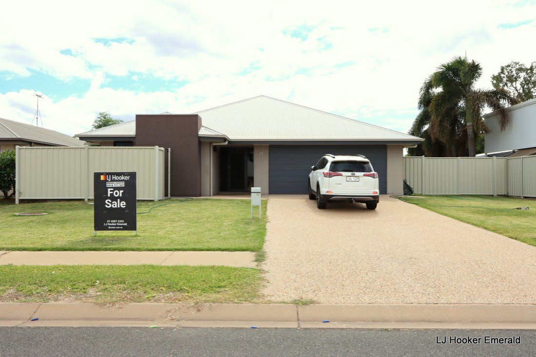 13 Charlton Street, Emerald QLD 4720, Image 2