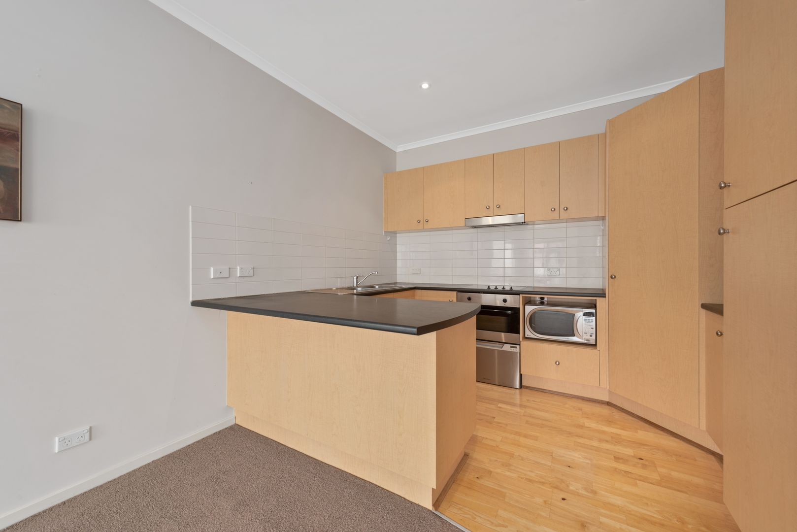 73/13-15 Hewish Road, Croydon VIC 3136, Image 2