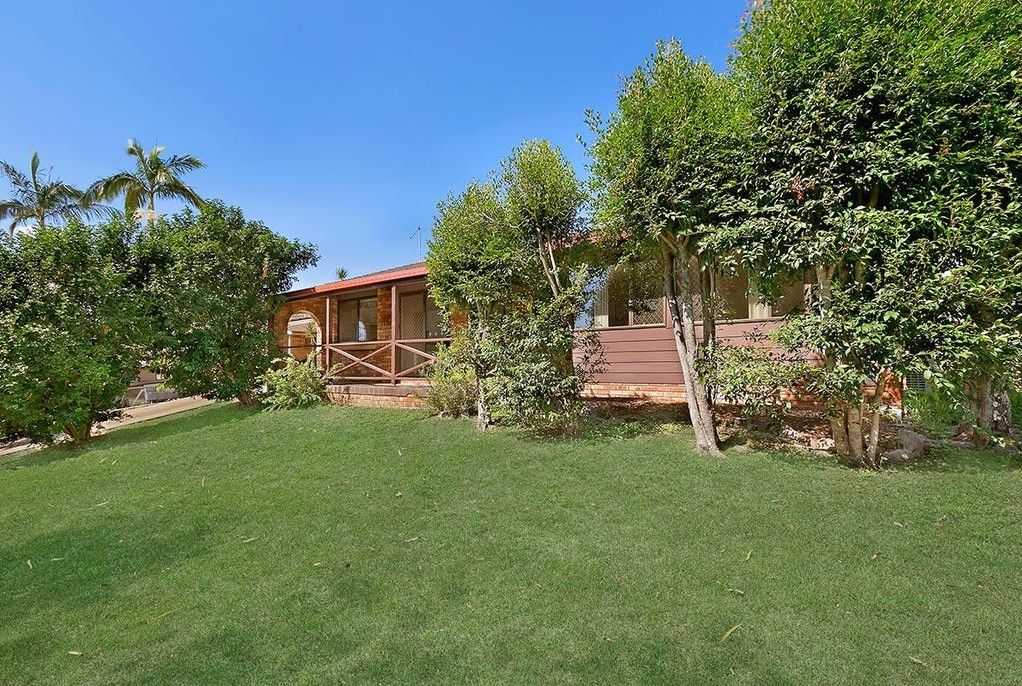 3 bedrooms House in 10 Kybean Street RIVERHILLS QLD, 4074