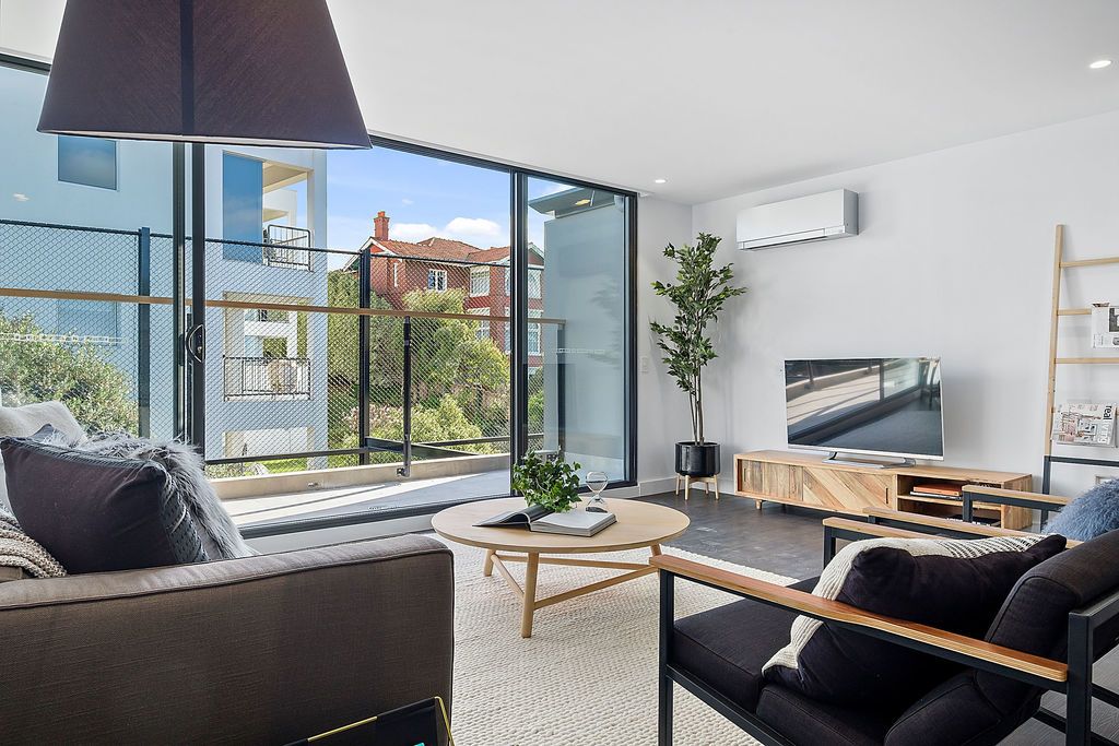 17/51 Sandy Bay Road, Battery Point TAS 7004, Image 2