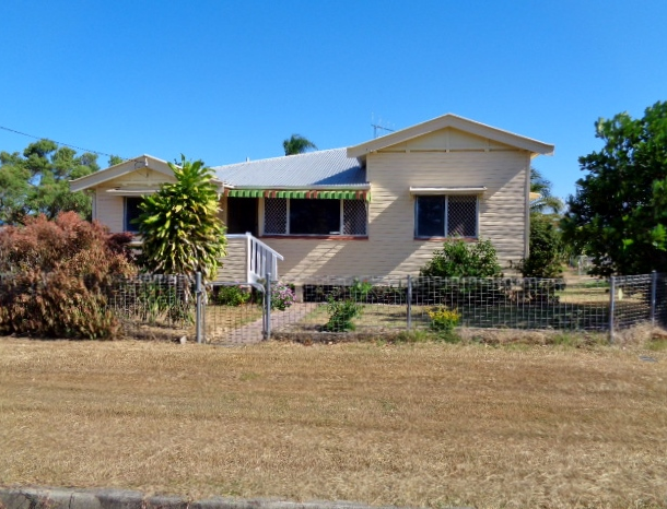 50 Mount Perry Road, Bundaberg North QLD 4670