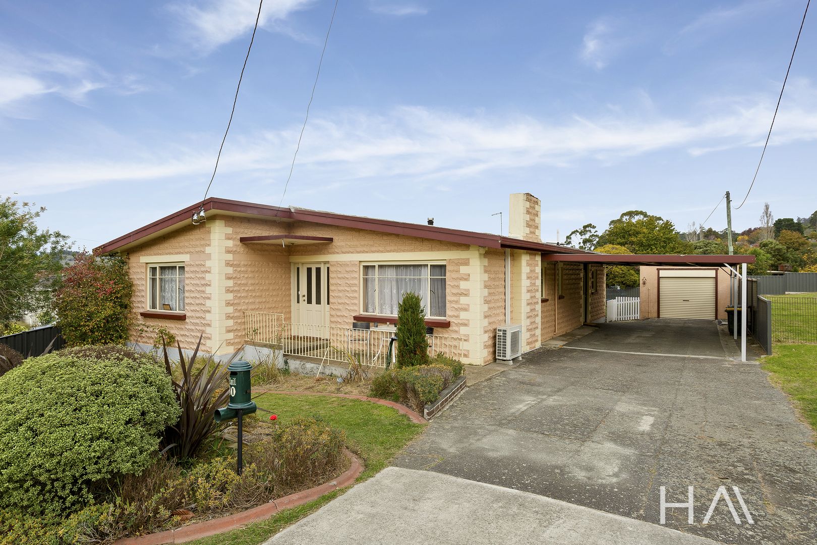 30 Gravelly Beach Road, Blackwall Property History & Address Research