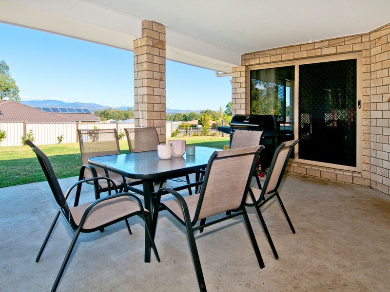 19-21 Indigo Place, Gleneagle QLD 4285, Image 2