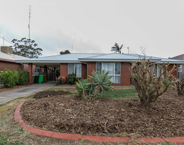 9 Young Street, Harvey WA 6220