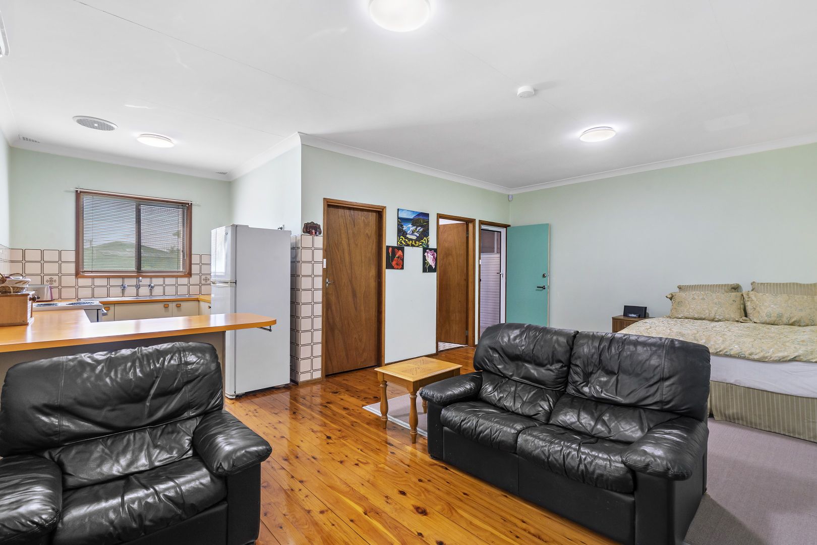 42 Derwent Parade, Blacktown NSW 2148, Image 2