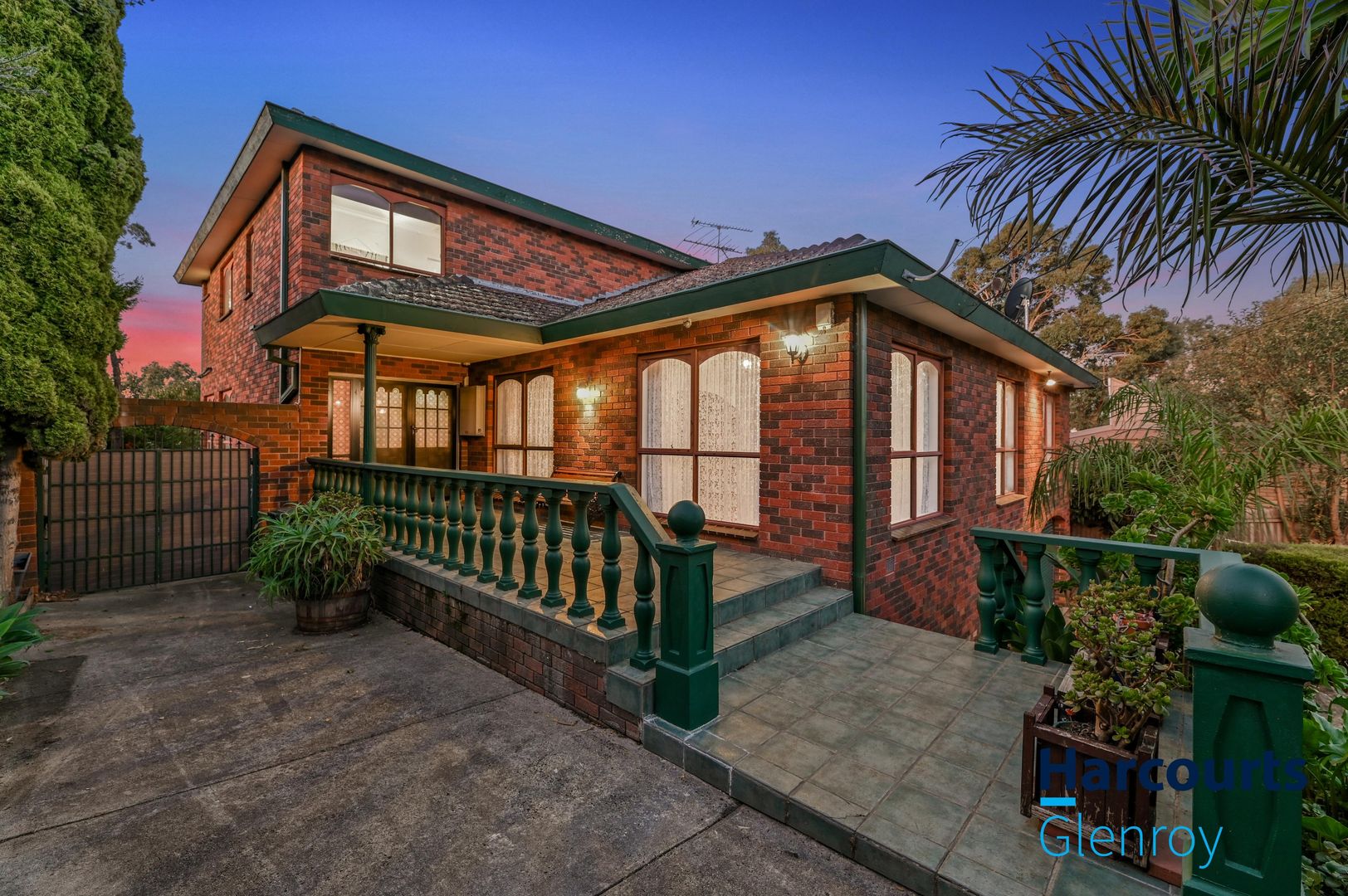 32 Bamford Avenue, Westmeadows VIC 3049, Image 2