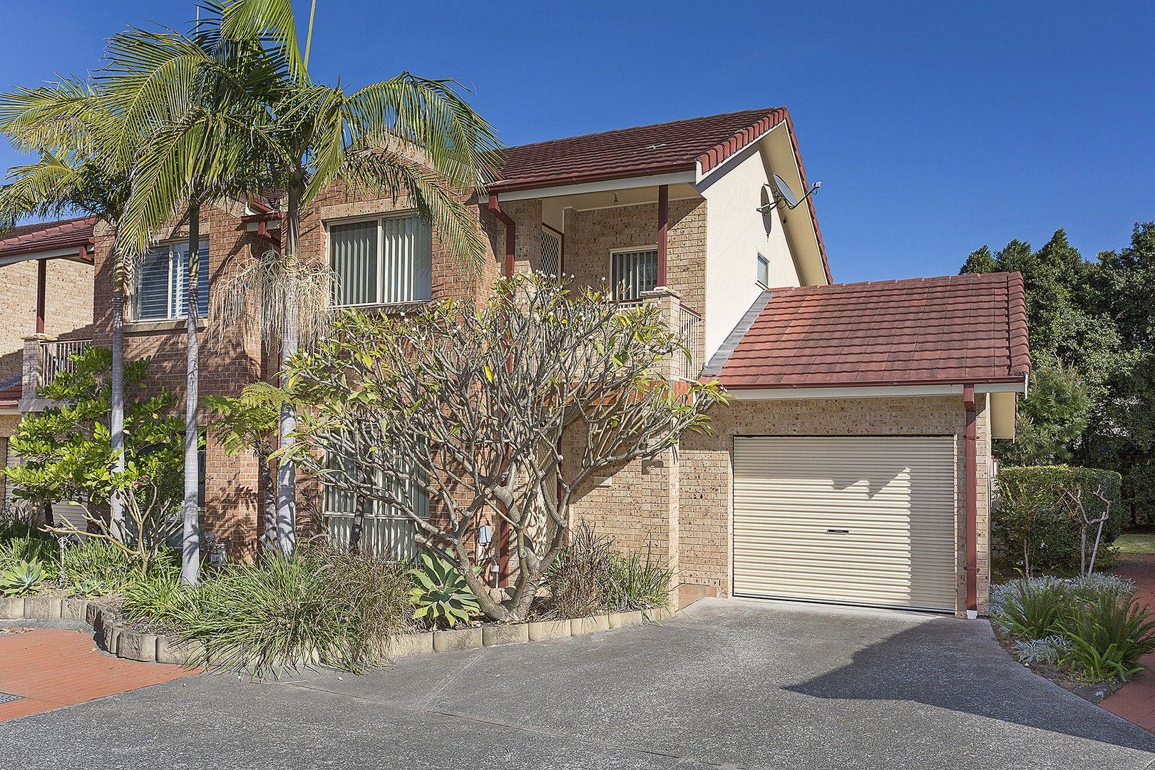 2 bedrooms Townhouse in 2/39 Collaery Rd RUSSELL VALE NSW, 2517