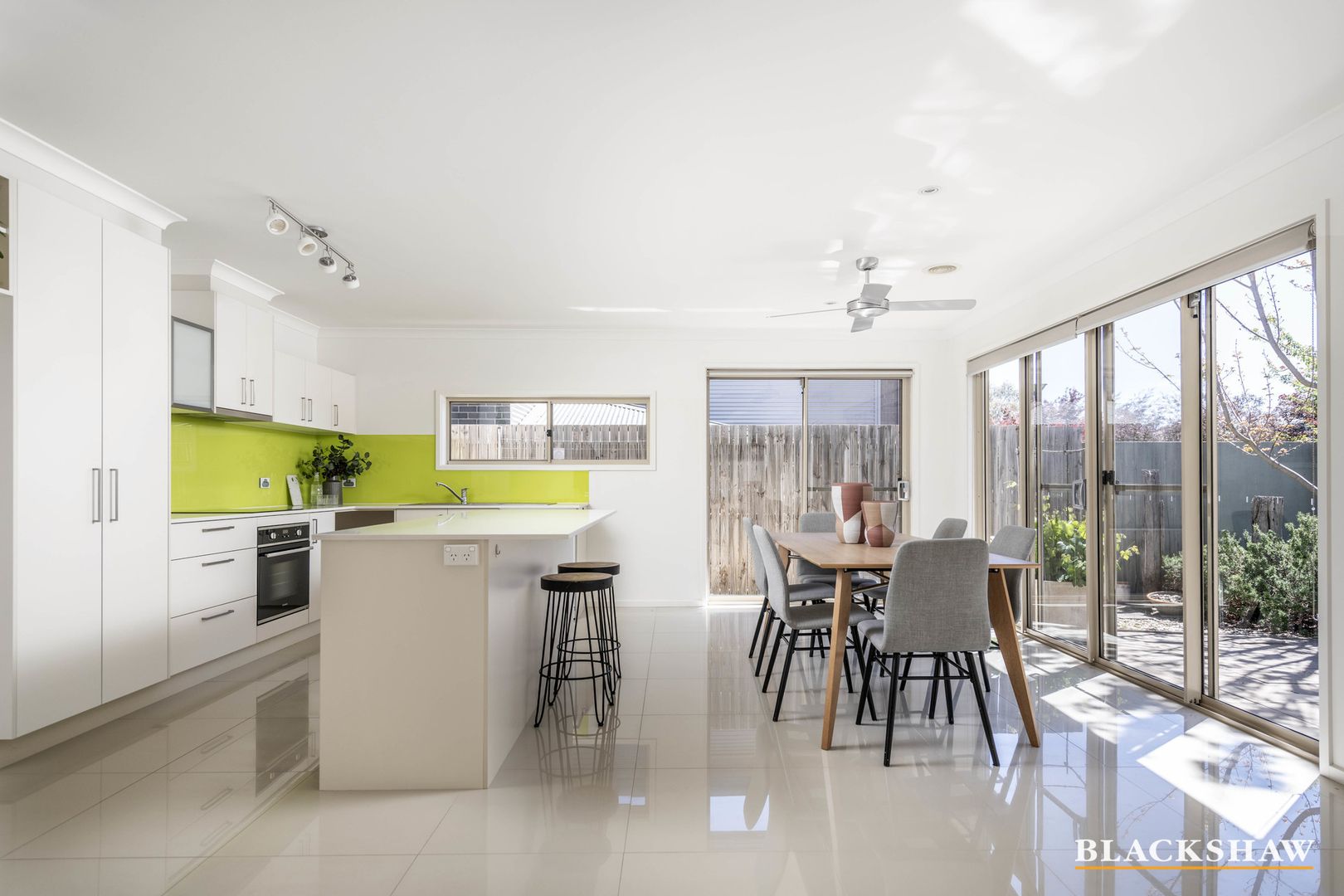8 Hibberd Crescent, Forde ACT 2914, Image 2