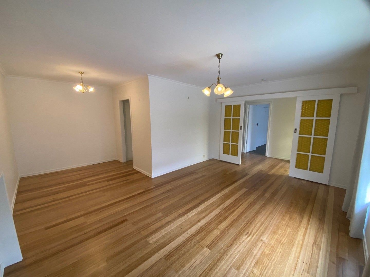 2 bedrooms Apartment / Unit / Flat in 16/17 Kingsley Crescent MONT ALBERT VIC, 3127