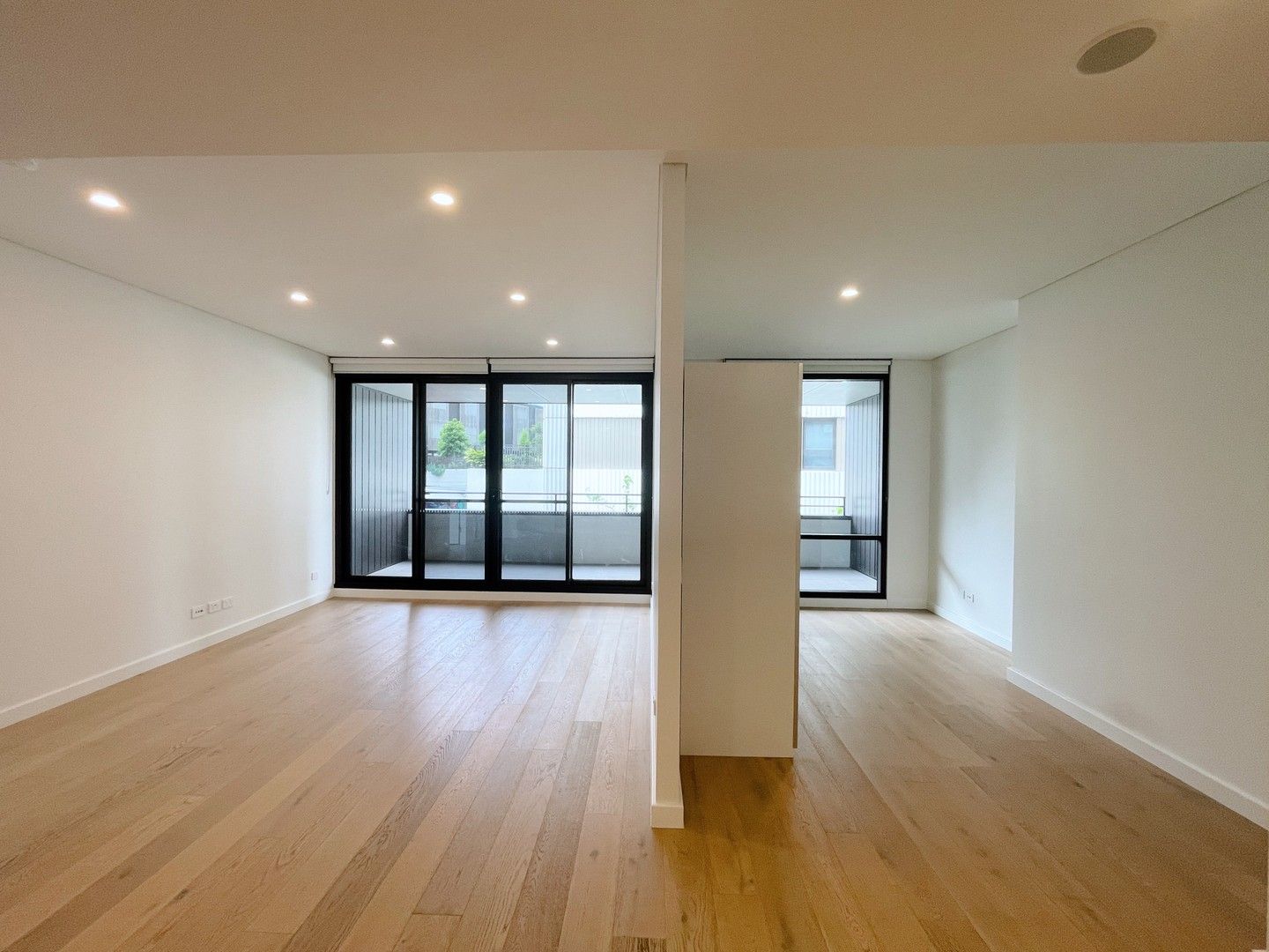 1 bedrooms Apartment / Unit / Flat in Level 2/2 Stovemaker Lane ERSKINEVILLE NSW, 2043