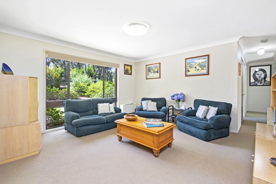 216 Govetts Leap Rd, Blackheath NSW 2785, Image 2