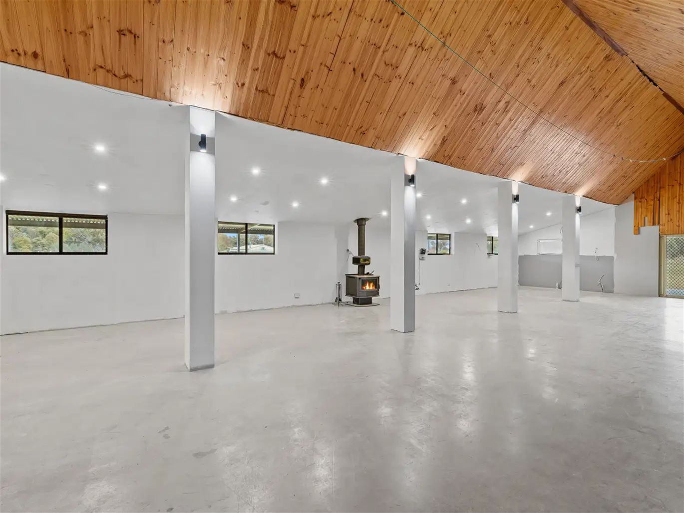 2076 TungamahPeechelba Rd, Wilby VIC 3728 House for Sale 450,000