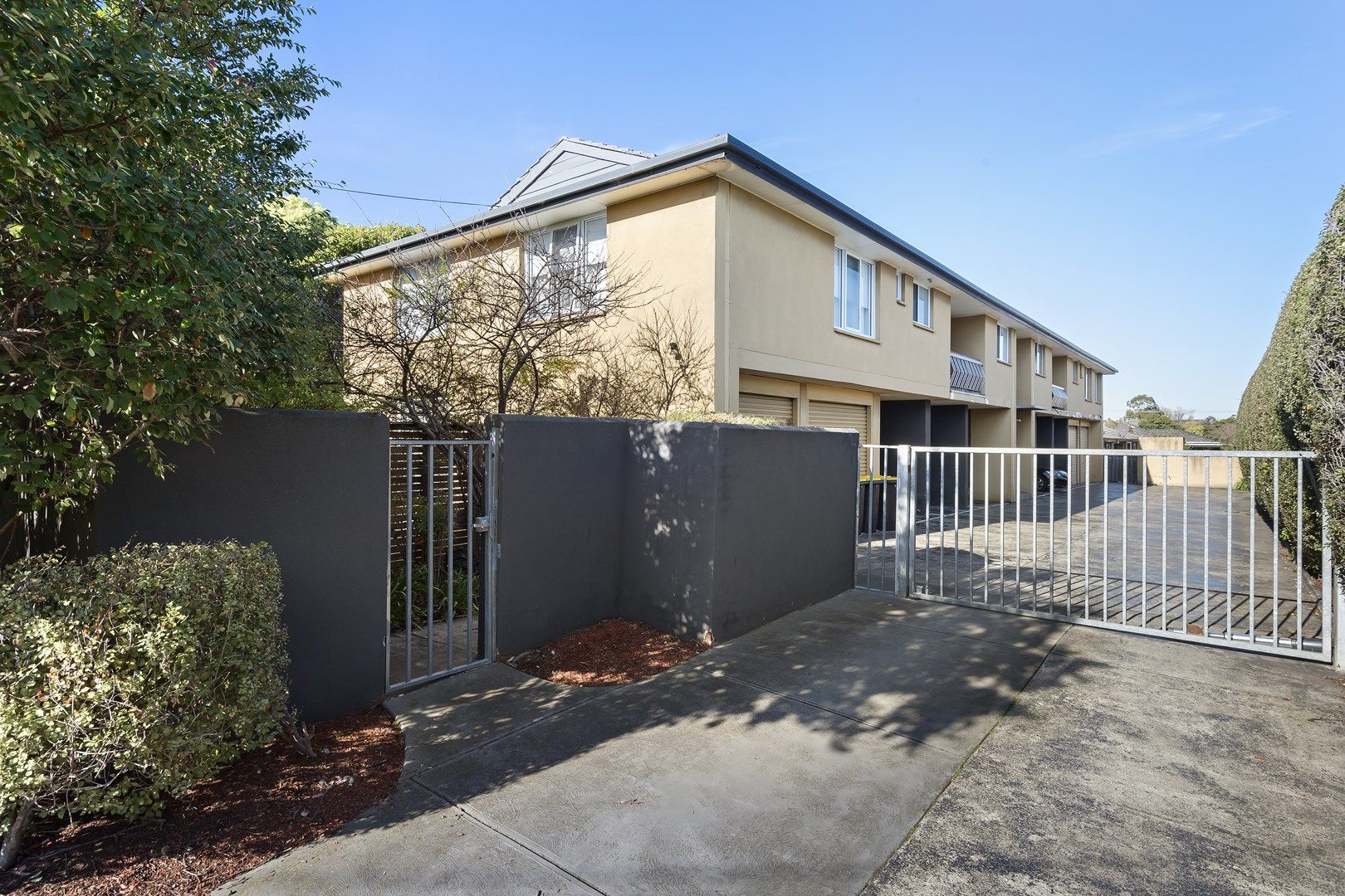 6/10 Crewe Road, Hughesdale VIC 3166, Image 0