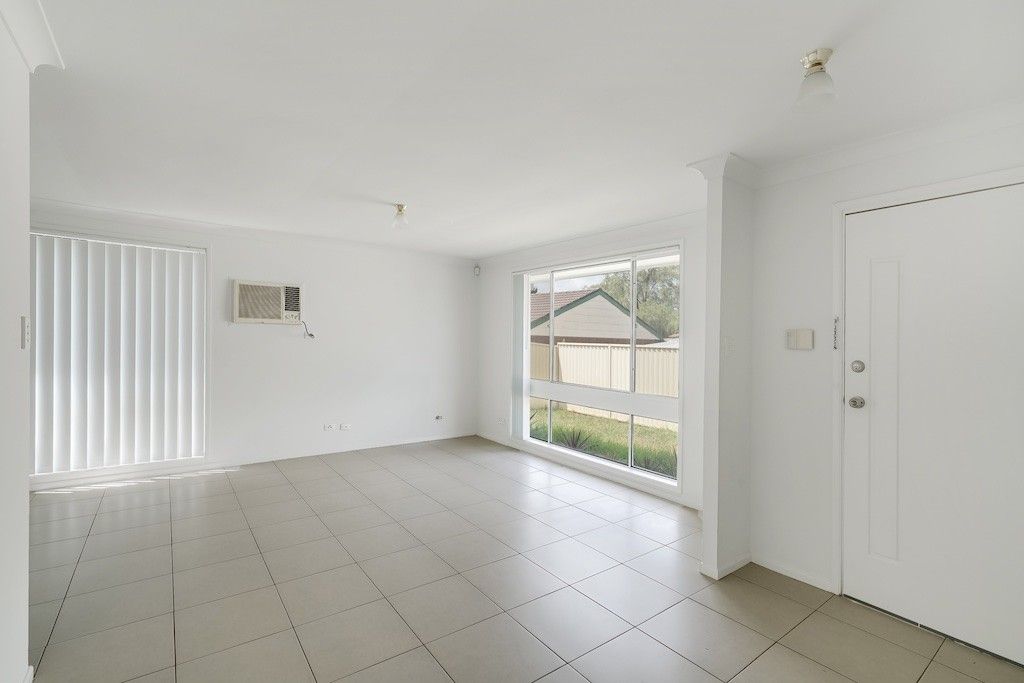 2/19 Coleville Place, Rosemeadow NSW 2560, Image 1