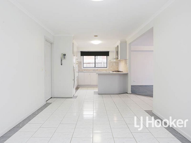 19 St Anthony Court, Seabrook VIC 3028, Image 2