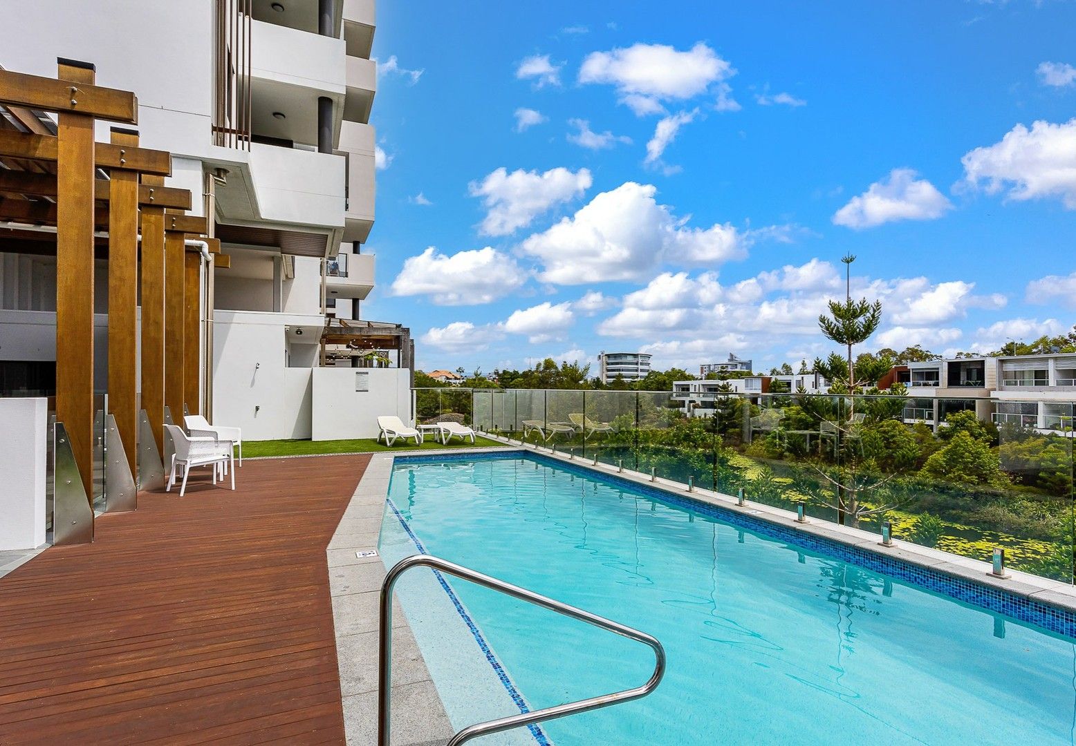 2 bedrooms Apartment / Unit / Flat in 237/1-25 Parnell Boulevard ROBINA QLD, 4226