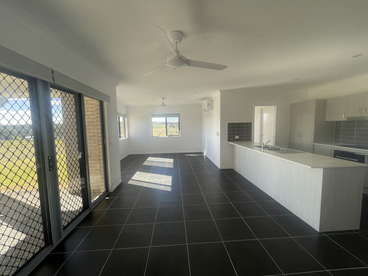 9 Aquila Drive, Meringandan West QLD 4352, Image 1