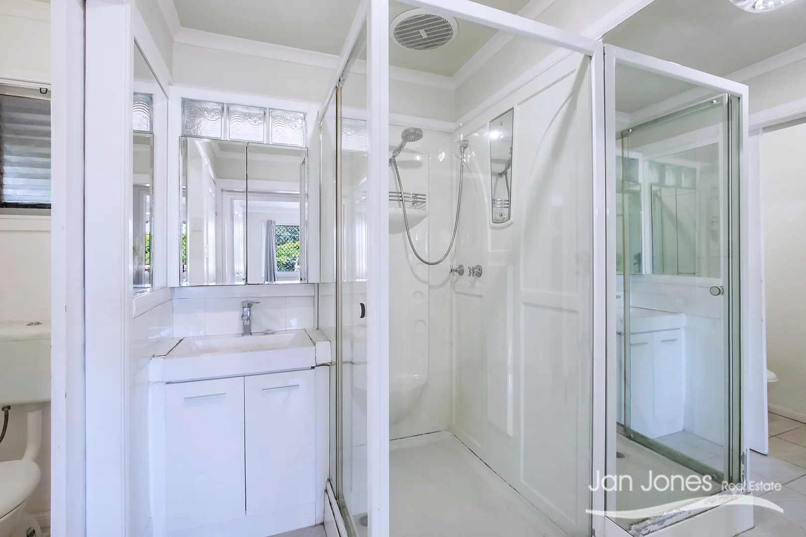 Additional image 12 of 13 Baringa Street, Clontarf QLD 4019