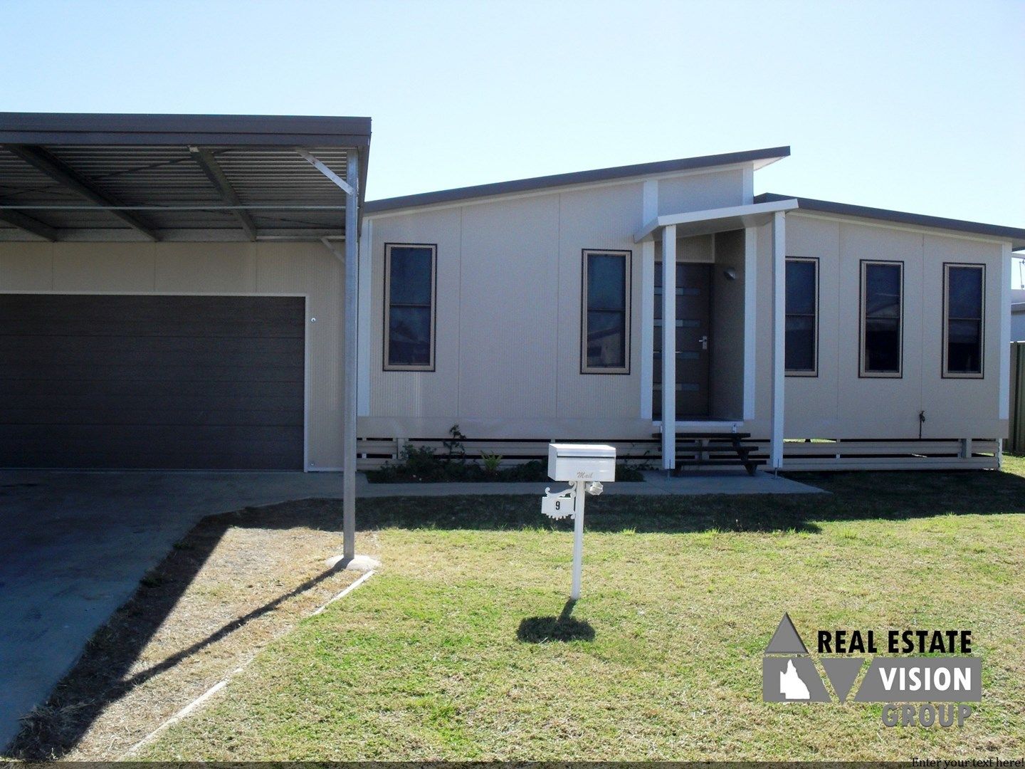 4 bedrooms House in 9 Cardinal Court BLACKWATER QLD, 4717