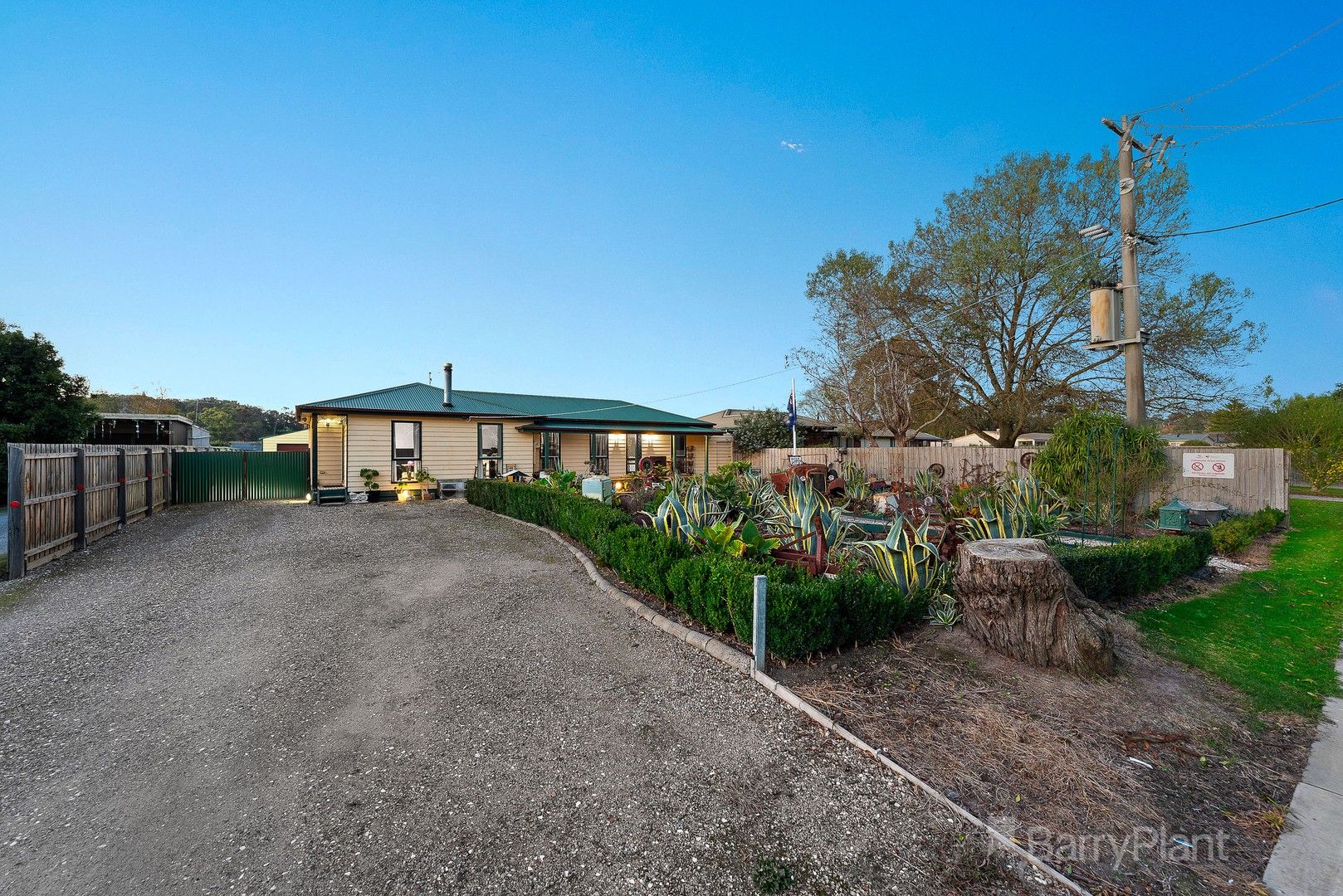 42 Railway Avenue, Bunyip VIC 3815, Image 0