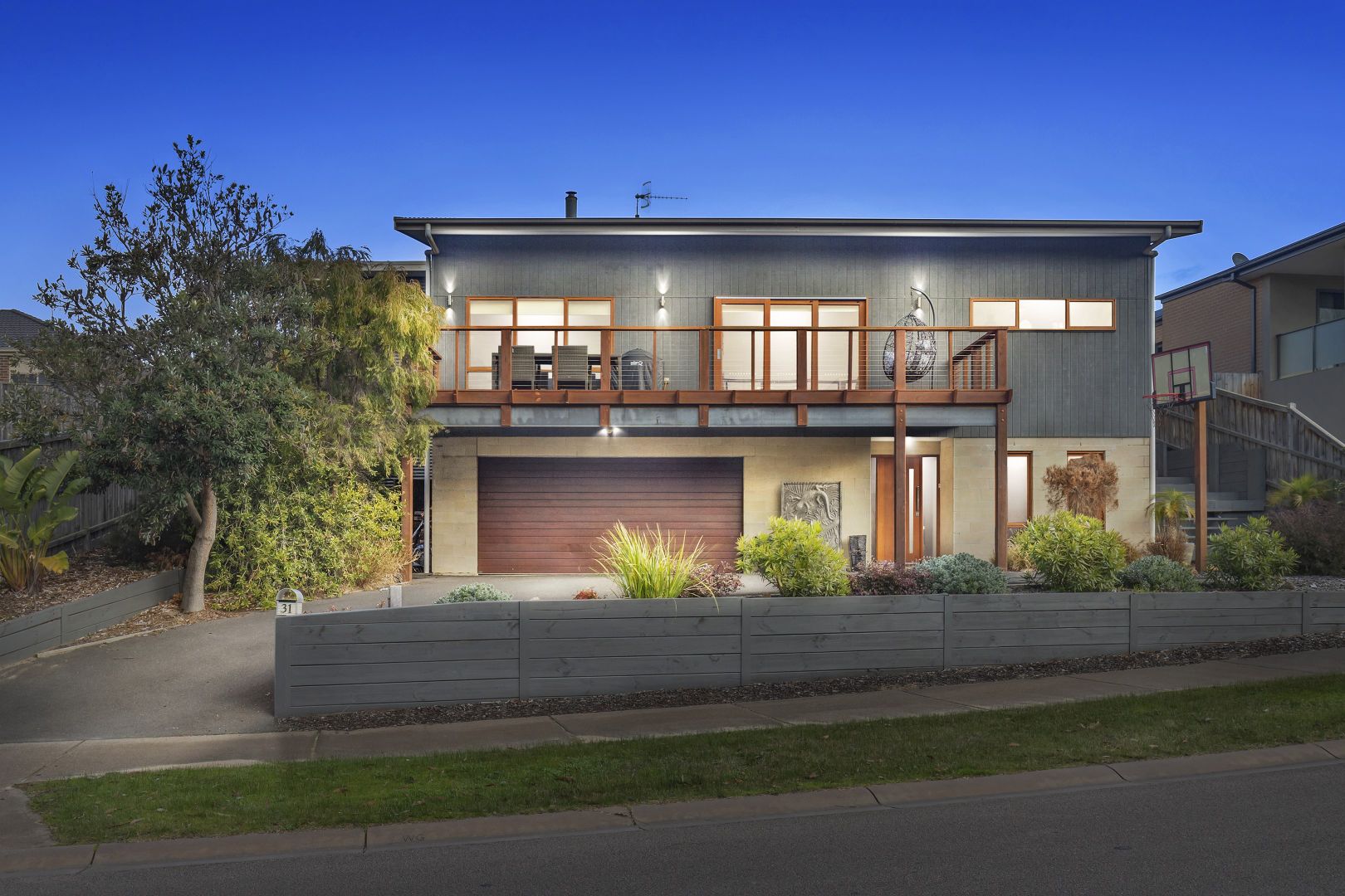 31 Peninsula Sands Boulevard, Rosebud Property History & Address