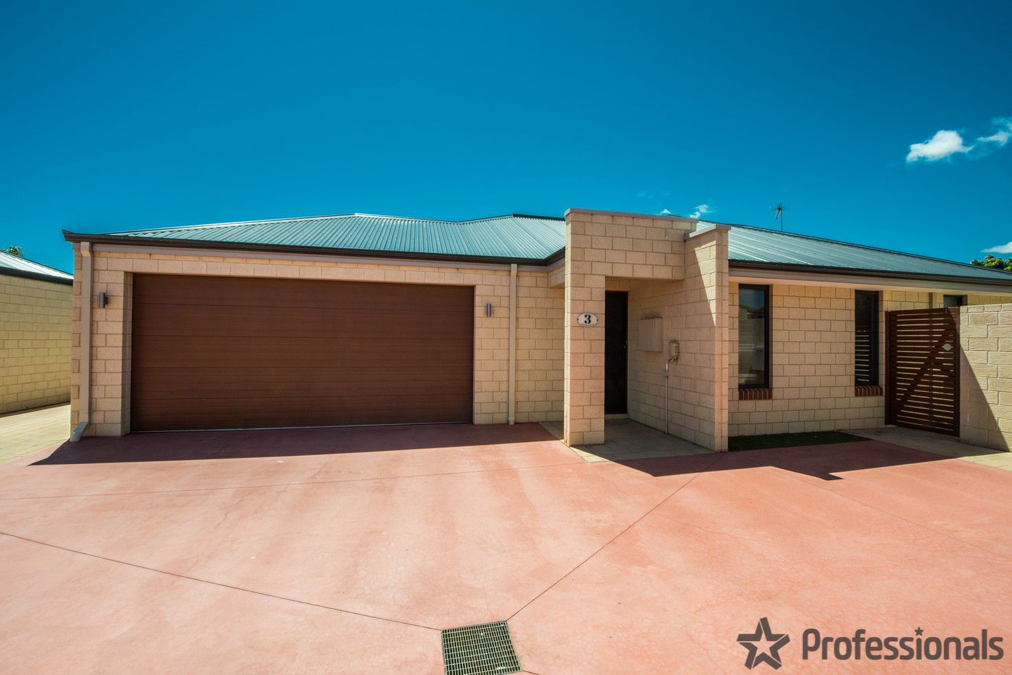 3 bedrooms Apartment / Unit / Flat in 3/454 Chapman Road BLUFF POINT WA, 6530