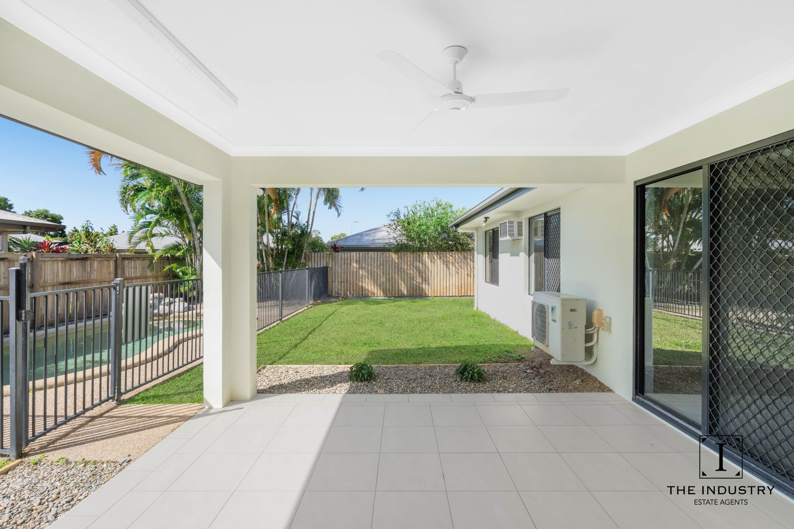 16 Aniston Street, White Rock QLD 4868, Image 2