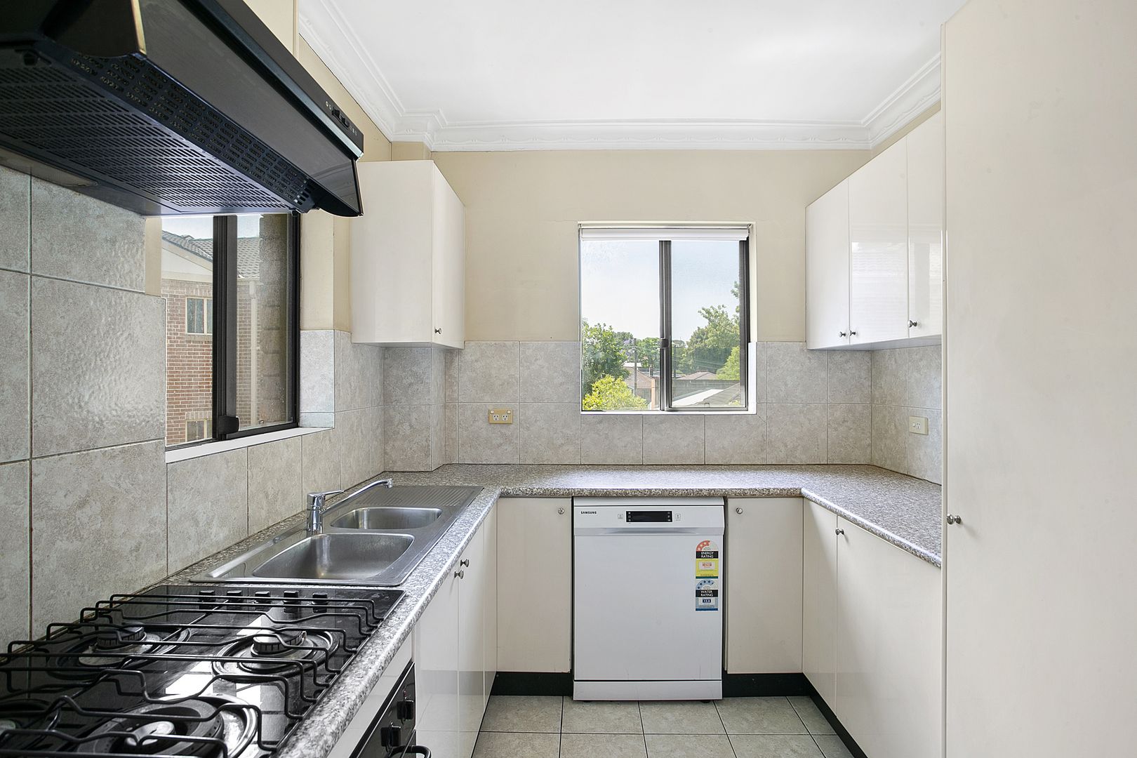 21/1-5 Penkivil Street, Willoughby NSW 2068, Image 2