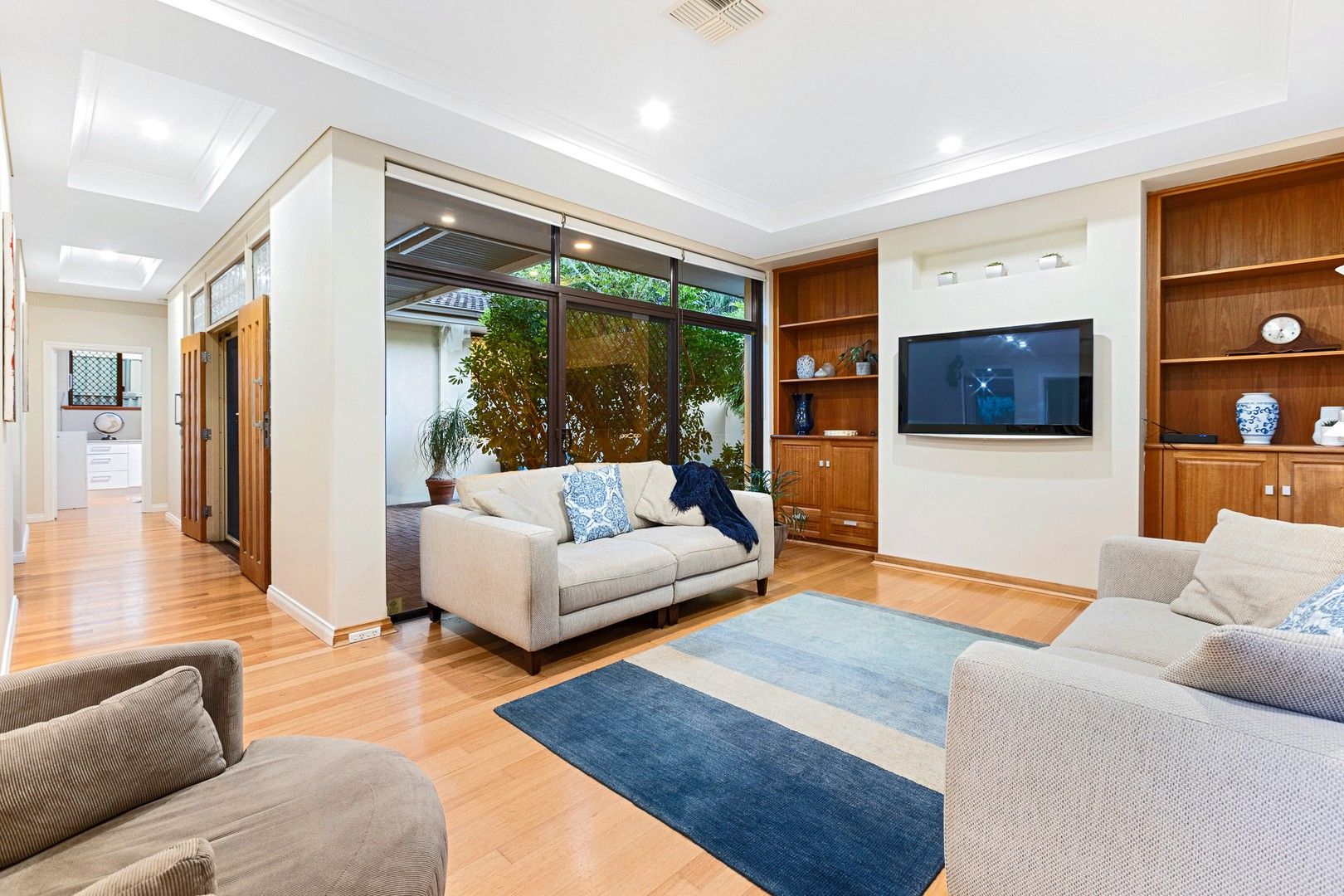5 bedrooms House in 28 Skipton Way CITY BEACH WA, 6015