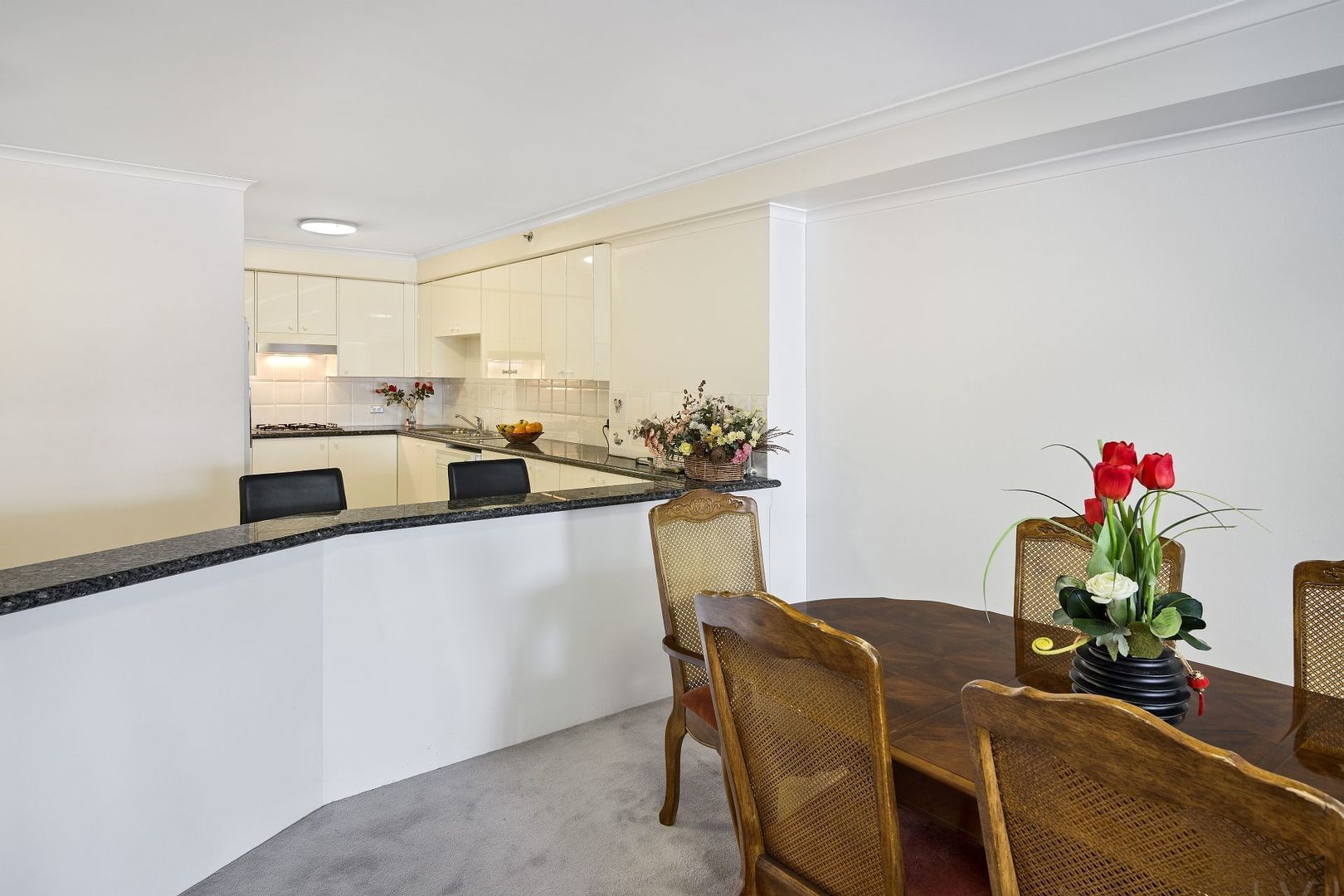 8/222 Sussex Street, Sydney NSW 2000, Image 2