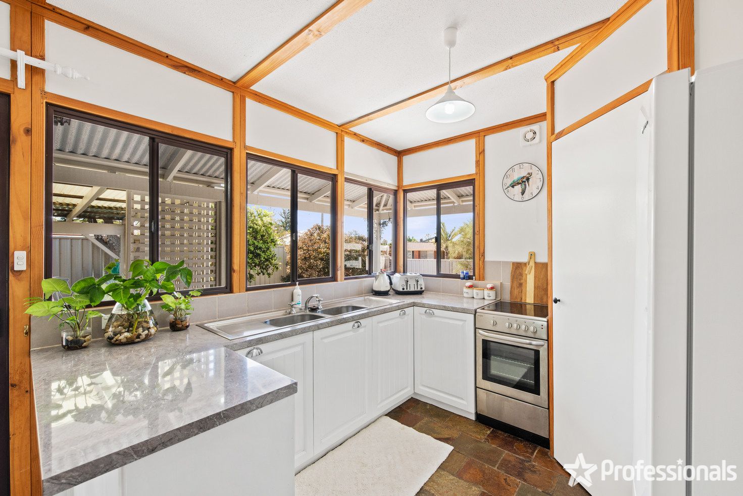 5 Teviot Close, Cape Burney WA 6532, Image 1