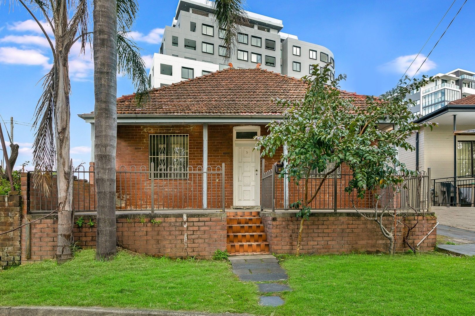 3 bedrooms House in 4 Eden Street WOLLI CREEK NSW, 2205