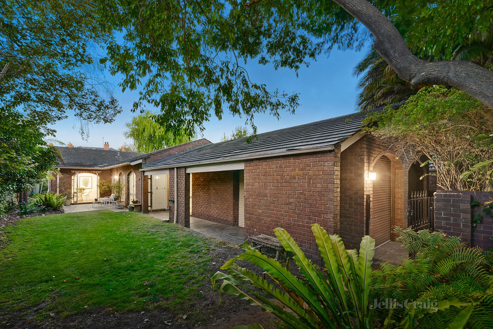 6 Hillcrest Avenue, Kew VIC 3101, Image 0