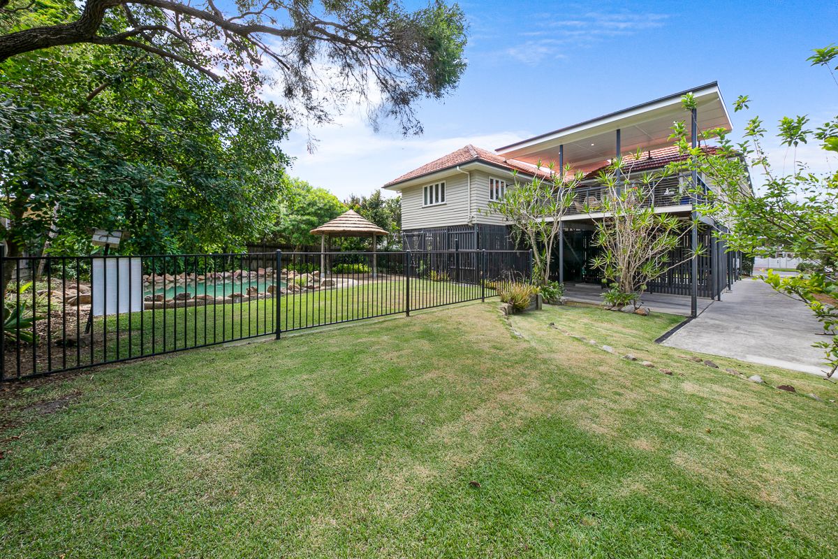 4 bedrooms House in 97 Harte Street CHELMER QLD, 4068