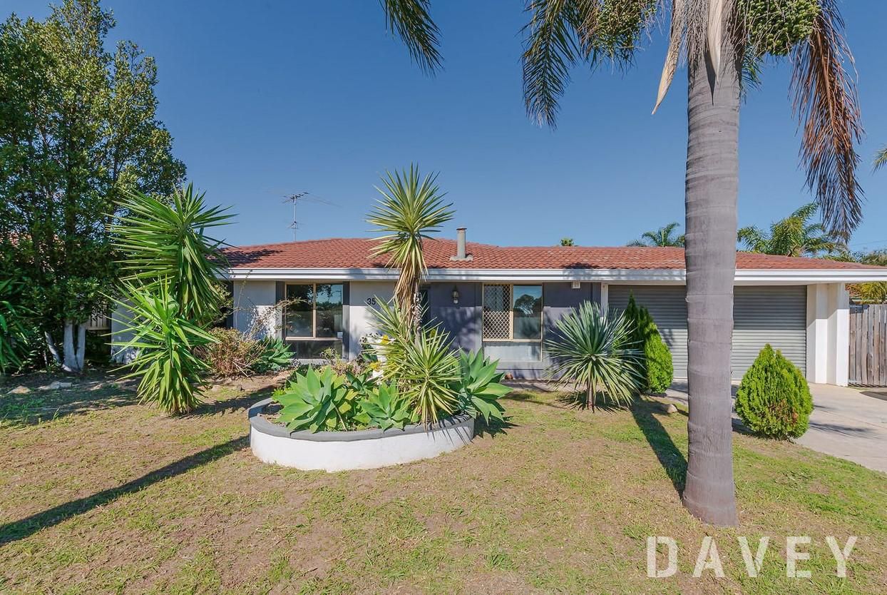 3 bedrooms House in 35 Bonneville Way JOONDALUP WA, 6027