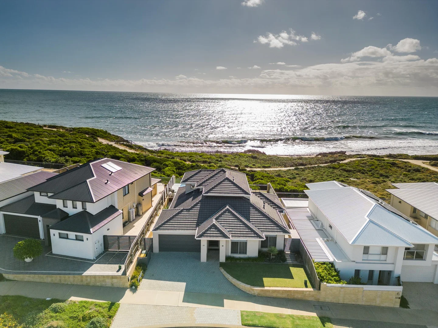 Additional image 3 of 8 Serrata Way, Halls Head WA 6210