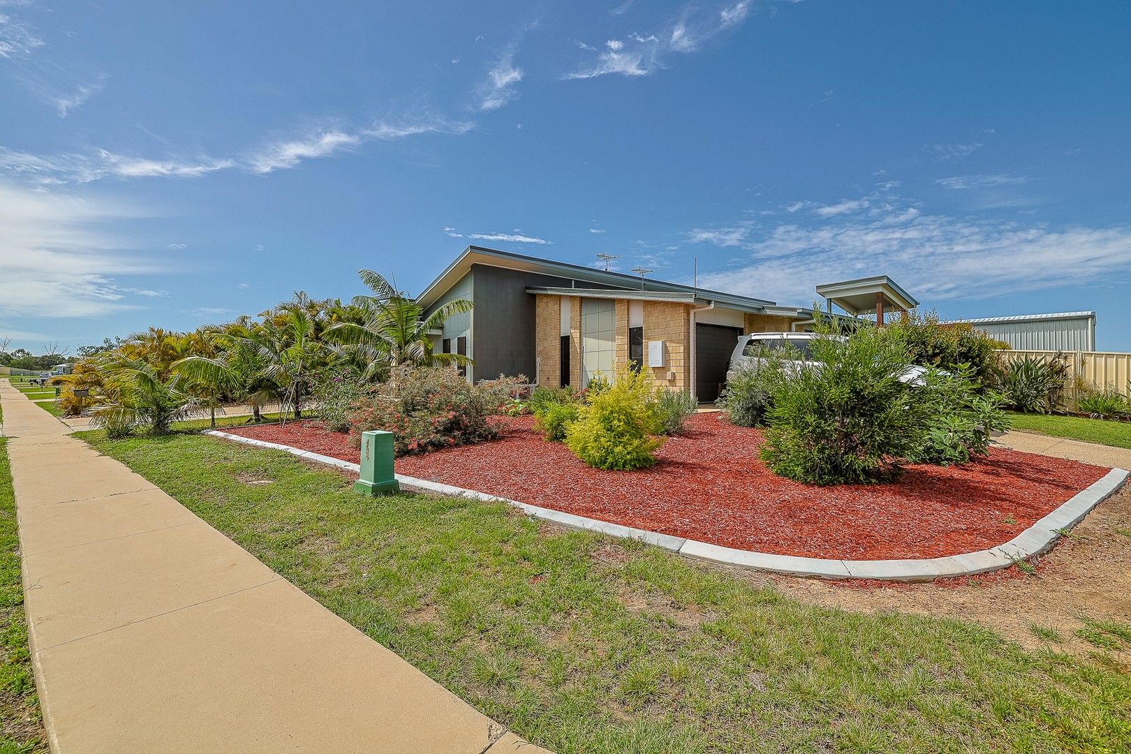 3 bedrooms House in 1/1 Calderwood EMERALD QLD, 4720